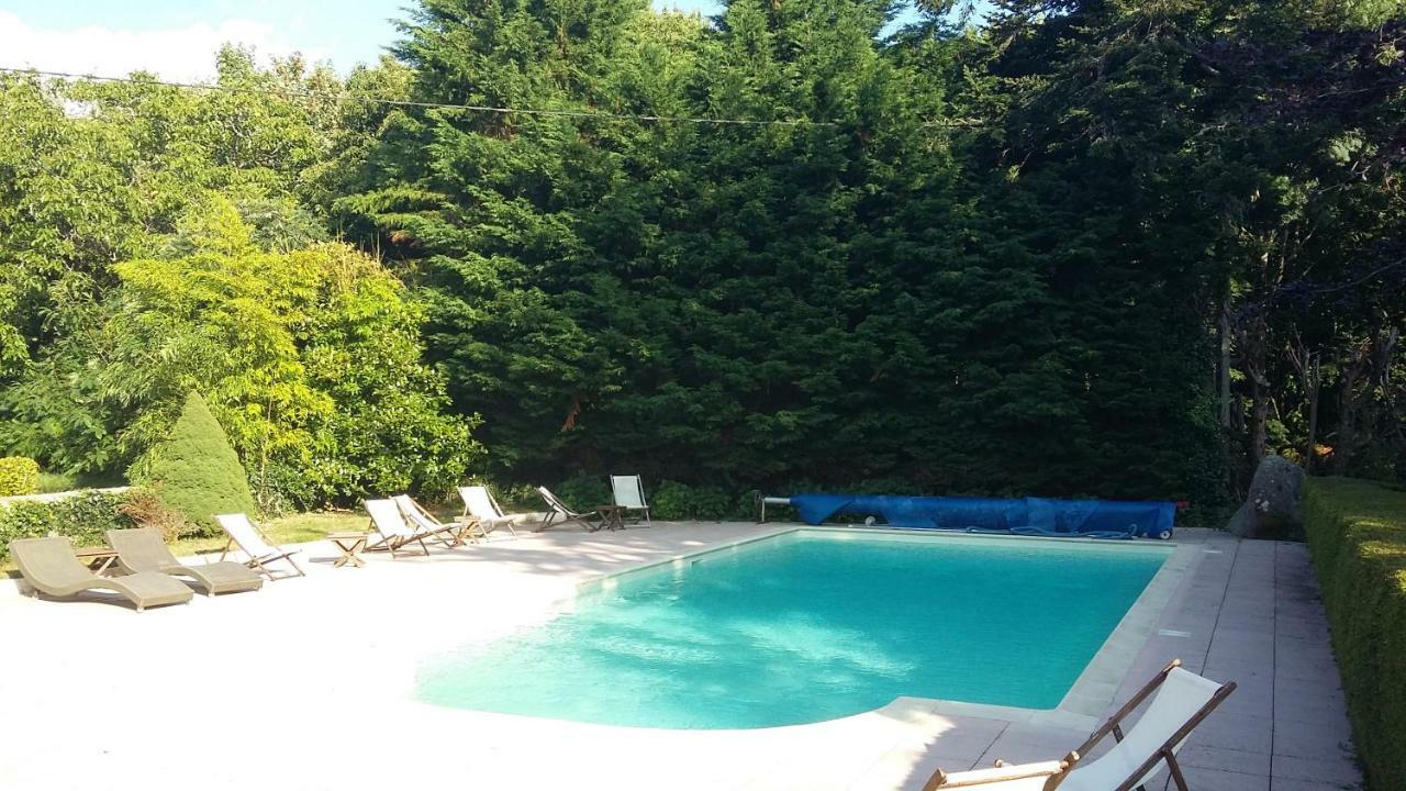 Domaine Les Grandes Roches Bed & Breakfast Tregunc Exterior photo