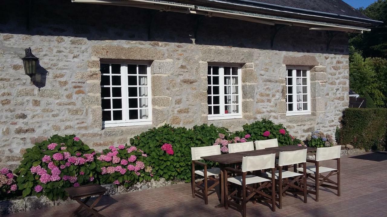 Domaine Les Grandes Roches Bed & Breakfast Tregunc Exterior photo