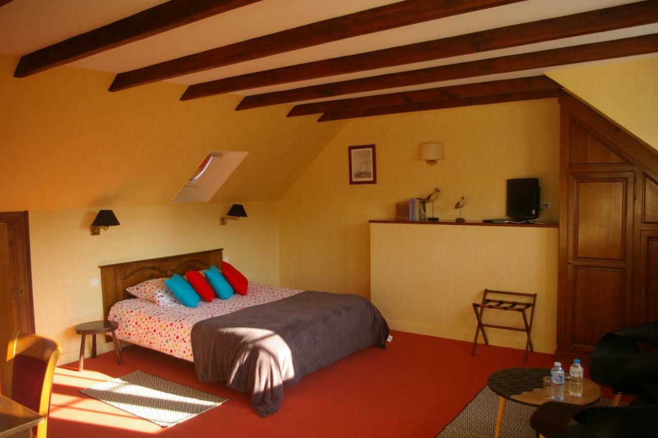 Domaine Les Grandes Roches Bed & Breakfast Tregunc Exterior photo