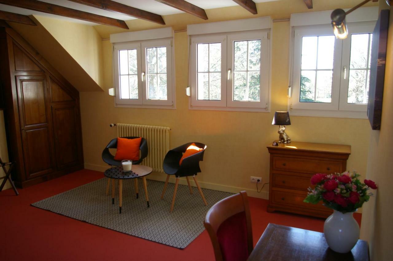 Domaine Les Grandes Roches Bed & Breakfast Tregunc Exterior photo