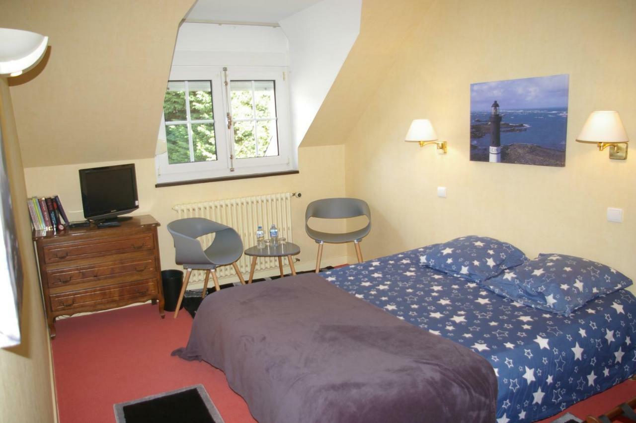 Domaine Les Grandes Roches Bed & Breakfast Tregunc Exterior photo