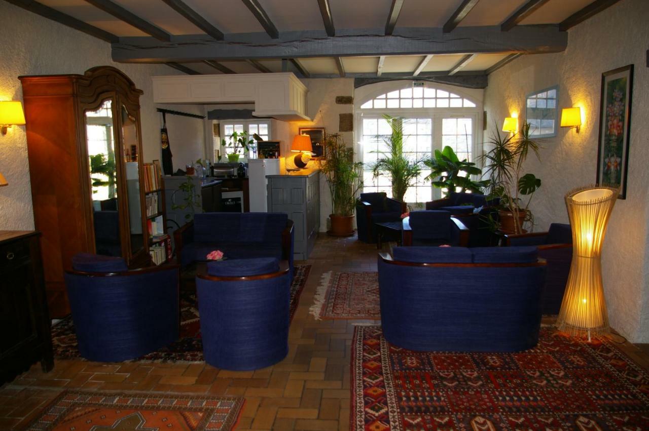 Domaine Les Grandes Roches Bed & Breakfast Tregunc Exterior photo