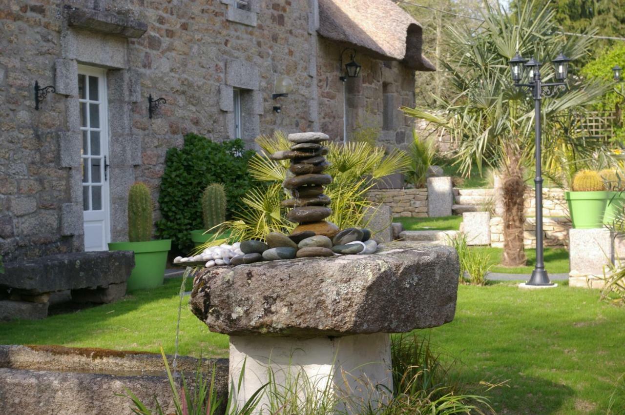 Domaine Les Grandes Roches Bed & Breakfast Tregunc Exterior photo