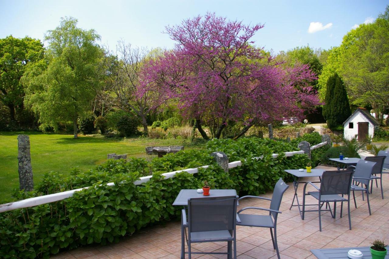 Domaine Les Grandes Roches Bed & Breakfast Tregunc Exterior photo