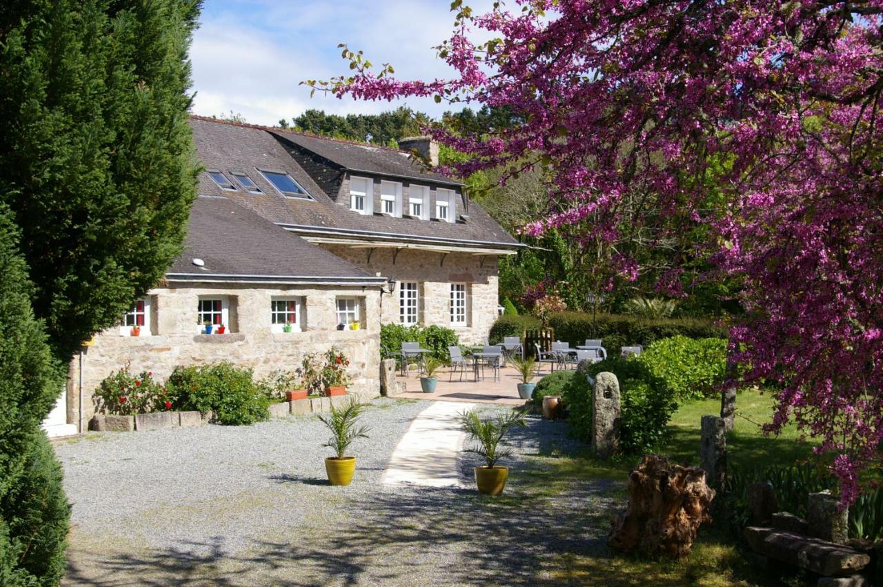 Domaine Les Grandes Roches Bed & Breakfast Tregunc Exterior photo