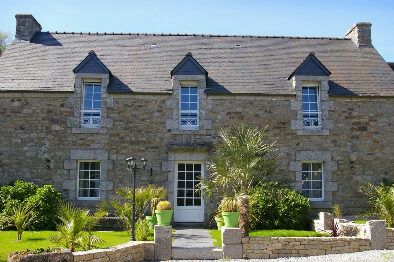 Domaine Les Grandes Roches Bed & Breakfast Tregunc Exterior photo